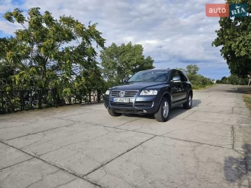 Авто Volkswagen Touareg 2004 № 7785140