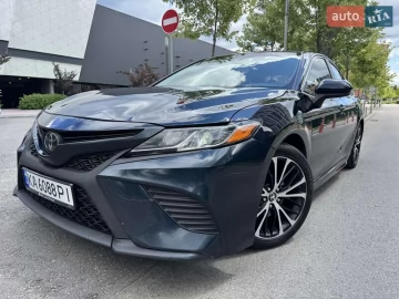 Авто Toyota Camry 2018 № 7785254