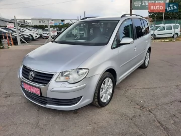 Авто Volkswagen Touran 2009 № 7785424