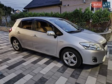 Авто Toyota Auris 2010 № 7785453