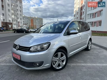 Авто Volkswagen Touran 2011 № 7785473