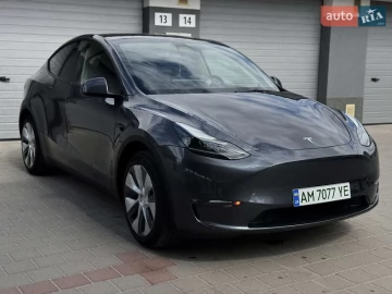 Авто Tesla Model Y 2023 № 7785561