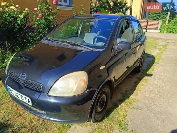 Авто Toyota Yaris 2000 № 7785605