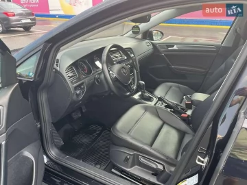 Авто Volkswagen Golf 2019 № 7786131