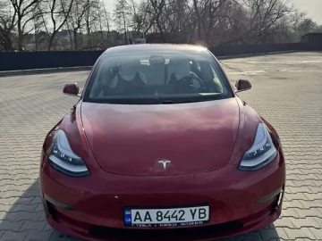 Авто Tesla Model 3 2018 № 7786159