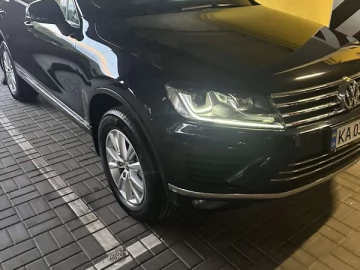 Авто Volkswagen Touareg 2015 № 7786163