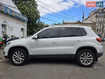 Авто Volkswagen Tiguan 2015 № 7786288