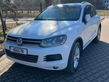 Авто Volkswagen Touareg 2012 № 7786302