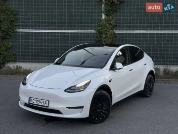 Авто Tesla Model Y 2023 № 7786315
