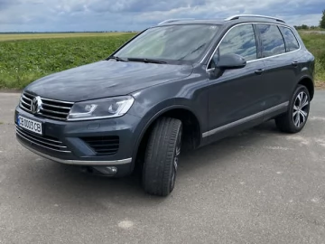 Авто Volkswagen Touareg 2015 № 7786319