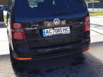 Авто Volkswagen Touran 2008 № 7786570