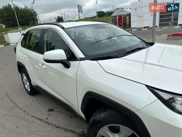 Авто Toyota Rav4 2019 № 7786678