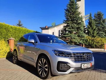 Авто Volkswagen Touareg 2018 № 7786695