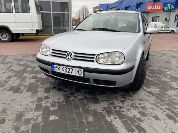 Авто Volkswagen Golf 2001 № 7786735