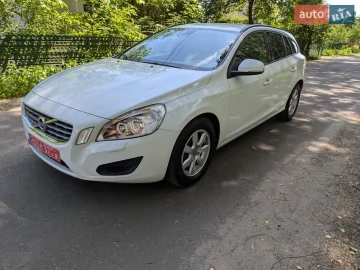 Авто Volvo V60 2011 № 7786865