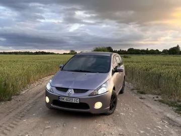 Авто Mitsubishi Grandis 2004 № 7787050