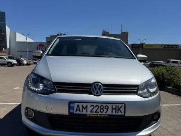 Авто Volkswagen Polo 2014 № 7787098