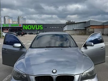 Авто BMW 5 Series 2004 № 7787598
