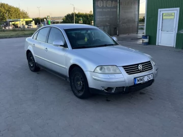 Авто Volkswagen Passat 2004 № 7787680