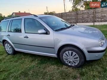 Авто Volkswagen Golf 2000 № 7787697