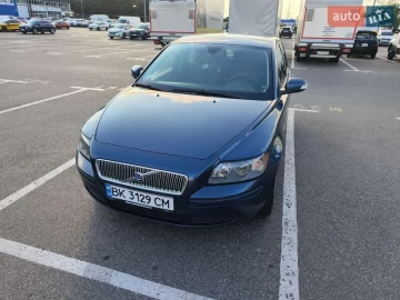 Авто Volvo V50 2007 № 7787745