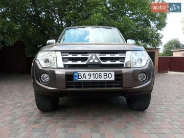 Авто Mitsubishi Pajero Wagon 2013 № 7787836