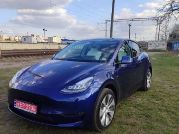Авто Tesla Model Y 2023 № 7787863