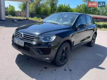 Авто Volkswagen Touareg 2016 № 7787930