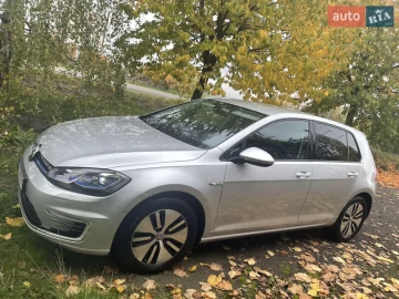 Авто Volkswagen E-Golf 2019 № 7787968