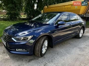 Авто Volkswagen Passat 2017 № 7788032