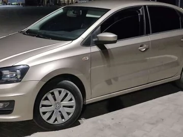 Авто Volkswagen Polo 2016 № 7788071
