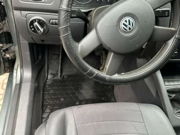Авто Volkswagen Golf 2004 № 7788088