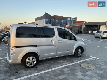 Авто Nissan E-Nv200 2017 № 7788112