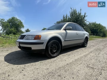 Авто Volkswagen Passat 2000 № 7788201