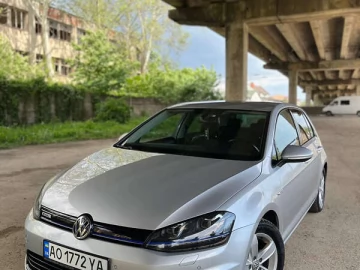 Авто Volkswagen E-Golf 2016 № 7788246