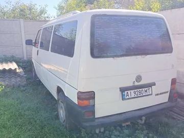 Авто Volkswagen Transporter 2000 № 7788303