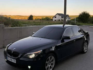 Авто BMW 5 Series 2004 № 7788341