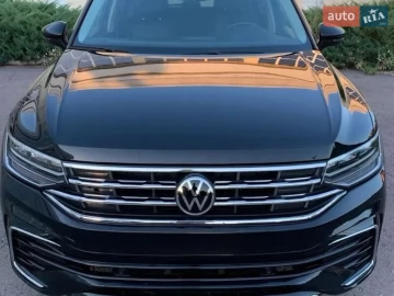 Авто Volkswagen Tiguan 2021 № 7788406