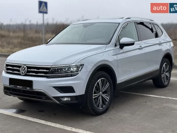 Авто Volkswagen Tiguan 2017 № 7788416