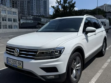 Авто Volkswagen Tiguan 2019 № 7788627