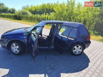 Авто Volkswagen Golf 2000 № 7788672