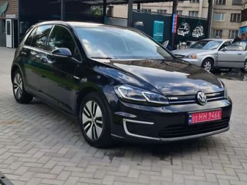 Авто Volkswagen E-Golf 2018 № 7788963