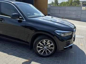 Авто BMW X5 2022 № 7789078