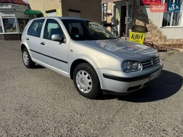 Авто Volkswagen Golf 2000 № 7789109