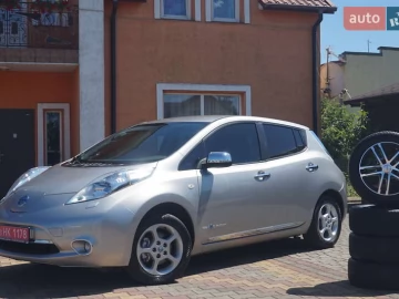Авто Nissan Leaf 2013 № 7789154