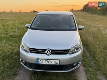 Авто Volkswagen Touran 2012 № 7789209