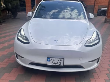 Авто Tesla Model Y 2023 № 7789330