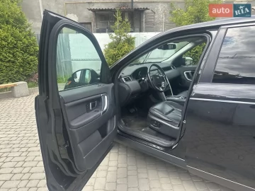 Авто Land Rover Discovery 2015 № 7789747