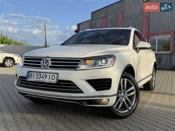 Авто Volkswagen Touareg 2015 № 7789749
