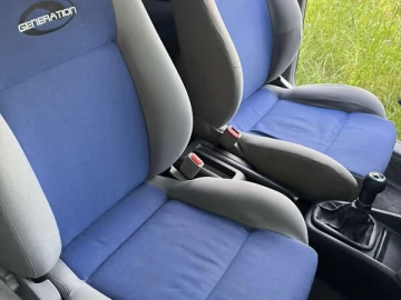 Авто Volkswagen Golf 2000 № 7789858